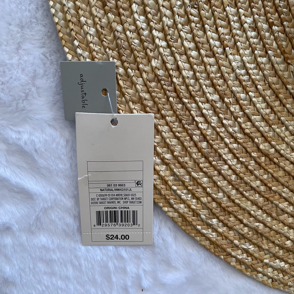 NWT women’s beached hat color tan - Picture 2 of 2
